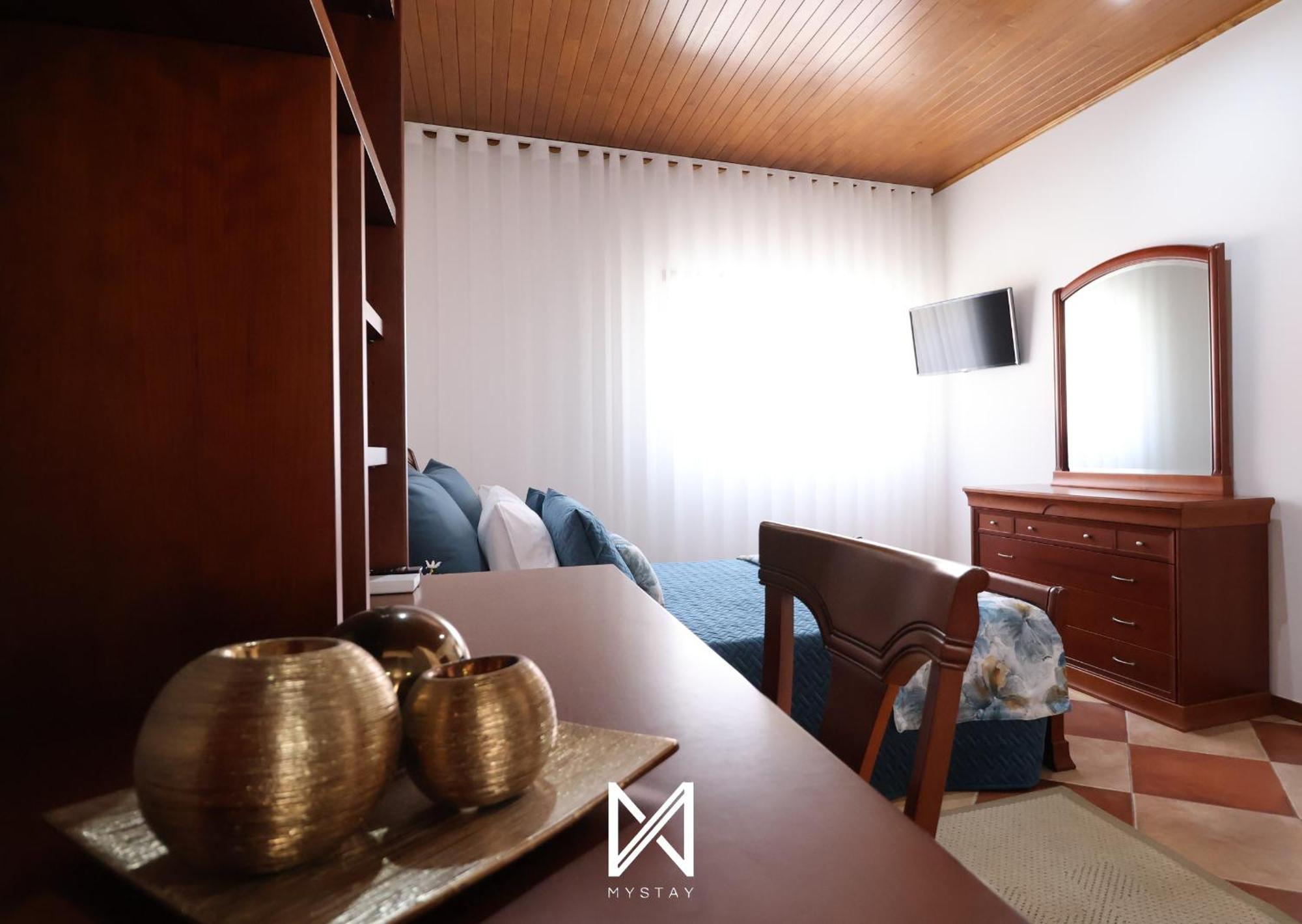 Mystay - Oliveira Douro House Peso da Régua Chambre photo